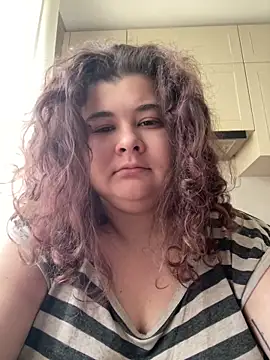 AliceCurlyX online show from March 1, 9:11 am