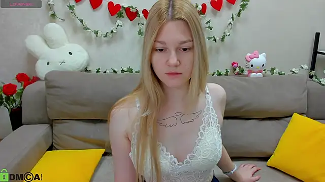 Sylvia Ortiz online show from March 5, 1:01 am