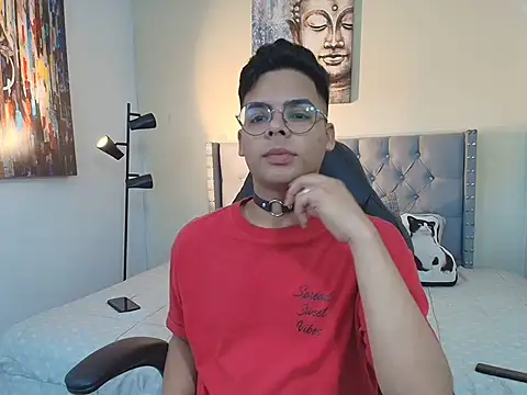 stewart mateo  online show from November 15, 7:32 pm