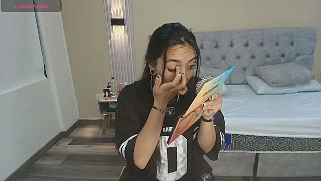 Snapshot of LiaMonroee_ chatting on October 7, 11:40 am LiaMonroee online show from October 7, 11:40 am