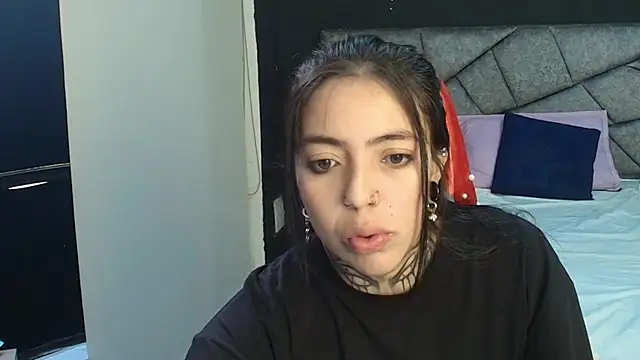 Snapshot of LiaMonroee_ chatting on November 30, 11:36 am LiaMonroee online show from November 30, 11:36 am