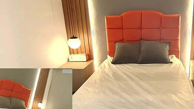 Snapshot of LiaMonroee_ chatting on February 23, 12:13 pm LiaMonroee online show from February 23, 12:13 pm