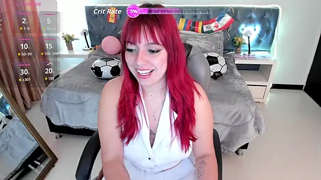 Snapshot of Blair_red_ chatting on July 5, 11:50 am Blair red online show from July 5, 11:50 am