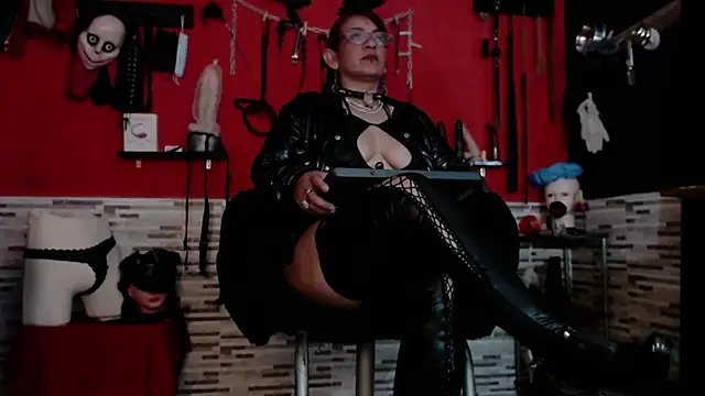 Miss Mirandaa online show from October 17, 3:31 am