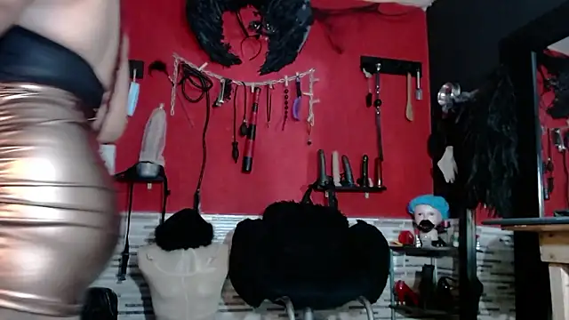 Miss Mirandaa online show from March 6, 11:06 am