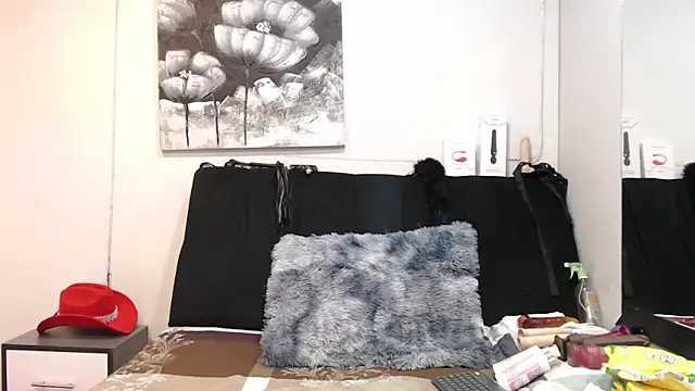 DonnaJoness online show from January 17, 9:07 pm