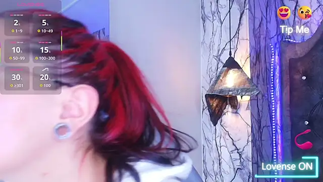 Zami Escobar of online show from March 25, 6:58 pm