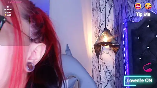 Zami Escobar of online show from March 26, 5:51 pm