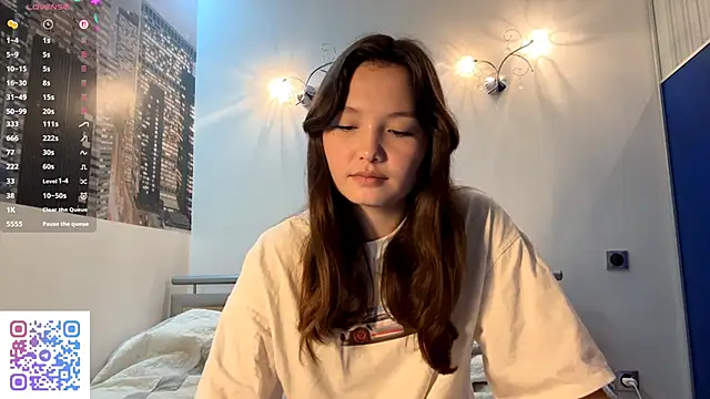 KiraVelvet online show from September 18, 10:17 am