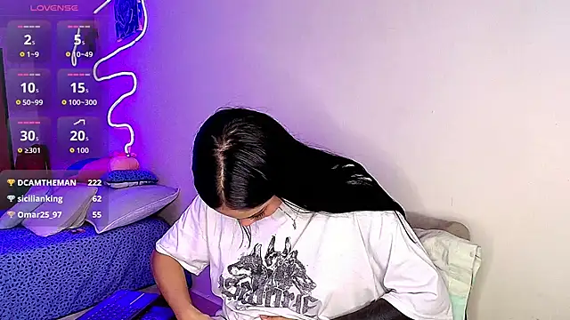 Snapshot of mia_yireth chatting on June 4, 1:00 am mia yireth online show from June 4, 1:00 am
