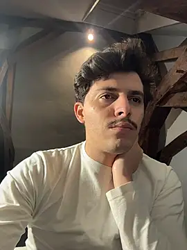 dock 75 online show from November 12, 8:41 pm