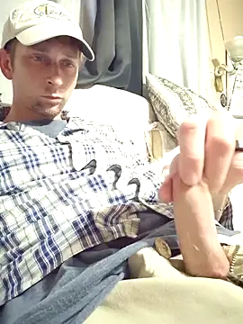 Snapshot of mresquared chatting on February 19, 7:32 pm mresquared online show from February 19, 7:32 pm