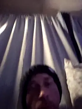 Snapshot of mresquared chatting on February 27, 5:40 am mresquared online show from February 27, 5:40 am