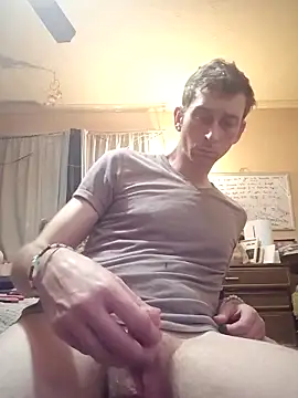 Snapshot of mresquared chatting on April 1, 2:12 am mresquared online show from April 1, 2:12 am