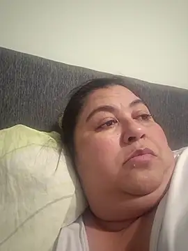 curvy diva  online show from October 28, 1:09 am