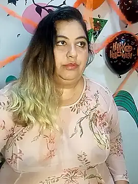 curvy diva  online show from October 28, 1:14 pm