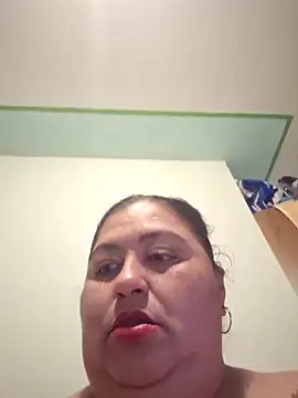 curvy diva  online show from February 5, 2:38 am