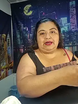 curvy diva  online show from April 5, 8:55 am