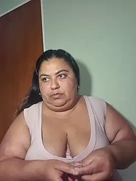 curvy diva  online show from April 18, 9:37 pm