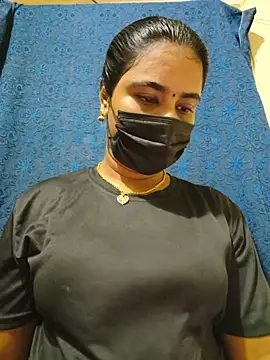 mini-queen online show from May 16, 7:27 am