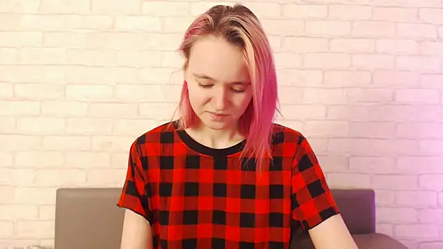 Ericha Stone online show from November 23, 1:49 am