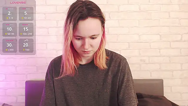 Ericha Stone online show from April 5, 2:09 am