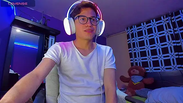 Lunarie  online show from September 10, 4:34 am