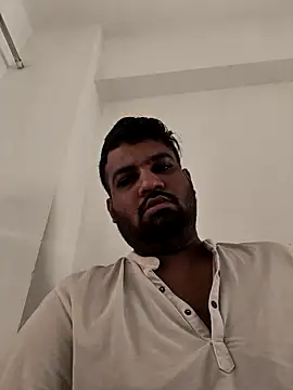 vinay smalldick online show from April 16, 1:39 am