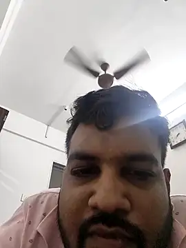 vinay smalldick online show from April 18, 2:10 pm