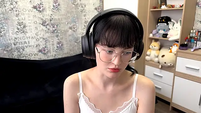 Snapshot of FakeLamb chatting on September 9, 12:05 pm FakeLamb online show from September 9, 12:05 pm