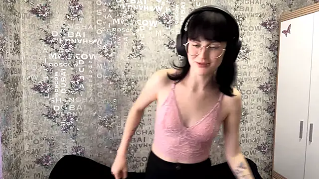 Snapshot of FakeLamb chatting on September 13, 12:16 pm FakeLamb online show from September 13, 12:16 pm