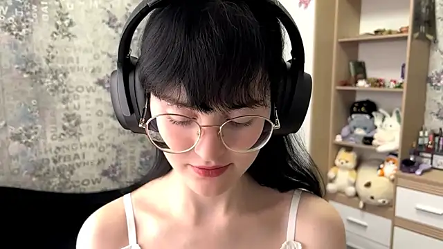 Snapshot of FakeLamb chatting on September 20, 12:06 pm FakeLamb online show from September 20, 12:06 pm