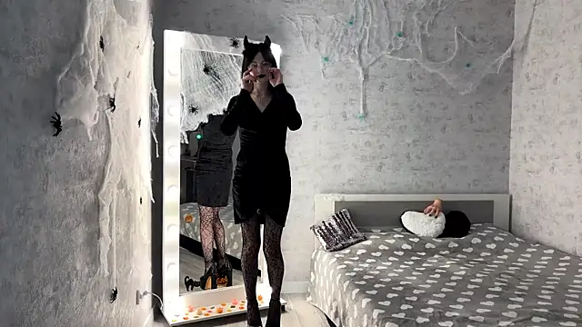 Snapshot of FakeLamb chatting on October 26, 9:10 pm FakeLamb online show from October 26, 9:10 pm