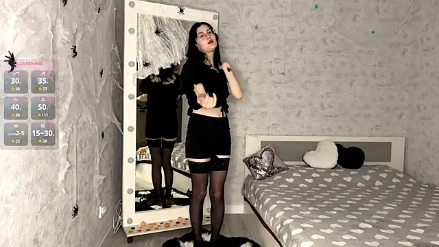 Snapshot of FakeLamb chatting on November 2, 9:06 pm FakeLamb online show from November 2, 9:06 pm