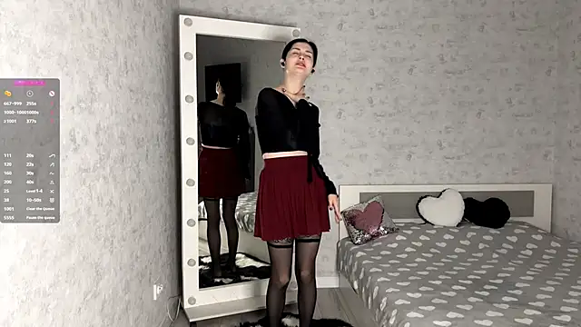 Snapshot of FakeLamb chatting on November 15, 9:11 pm FakeLamb online show from November 15, 9:11 pm