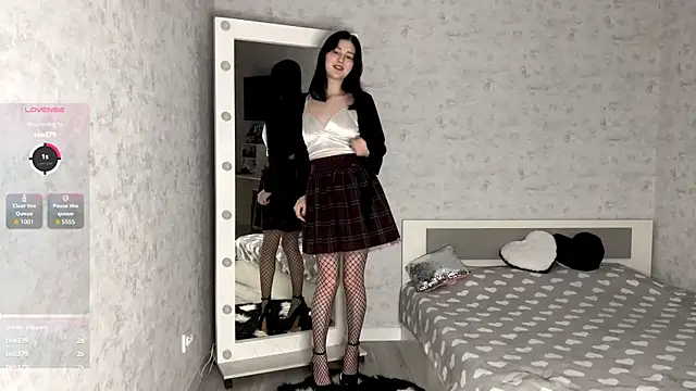 Snapshot of FakeLamb chatting on November 22, 9:14 pm FakeLamb online show from November 22, 9:14 pm