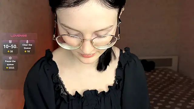 Snapshot of FakeLamb chatting on February 6, 9:29 pm FakeLamb online show from February 6, 9:29 pm