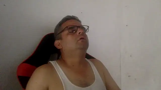 Snapshot of Katracho6969 chatting on July 16, 4:02 pm Katracho6969 online show from July 16, 4:02 pm