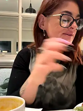 IrishmilfAnna online show from September 16, 1:23 pm