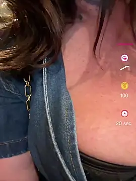 Snapshot of IrishmilfAnna chatting on May 26, 9:00 pm IrishmilfAnna online show from May 26, 9:00 pm