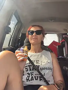 hotgirlkk1 online show from July 13, 3:59 pm