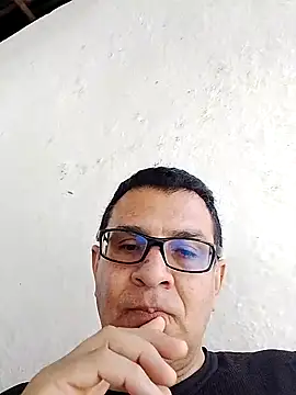 Snapshot of voyerista50 chatting on October 6, 6:16 pm voyerista50 online show from October 6, 6:16 pm