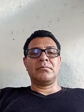 Snapshot of voyerista50 chatting on October 25, 10:15 pm voyerista50 online show from October 25, 10:15 pm