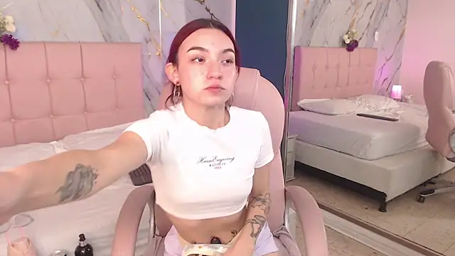Red kytty6 online show from June 9, 3:29 am