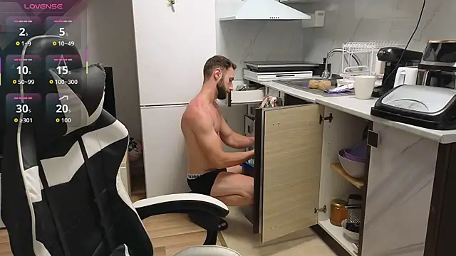 Snapshot of RyanStorm_ chatting on June 27, 4:34 pm RyanStorm online show from June 27, 4:34 pm