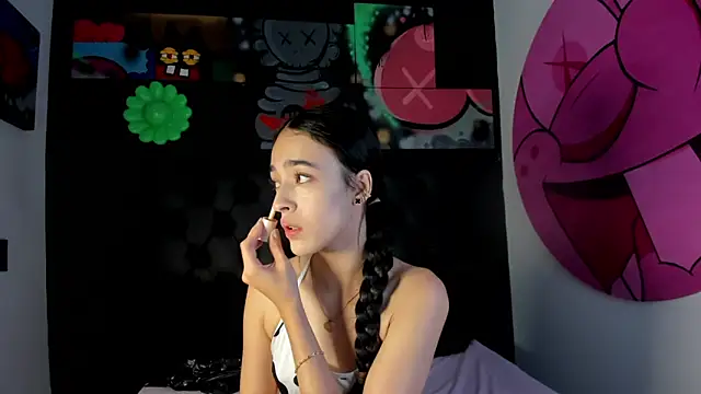 miIa bratz online show from April 13, 8:47 pm