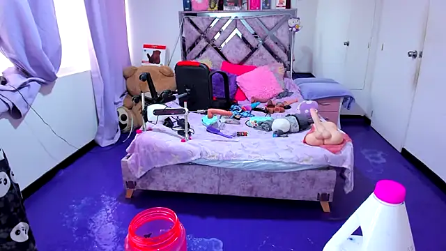 Luna Analya online show from March 13, 2:01 pm