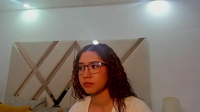 megannherrera online show from March 5, 8:16 pm