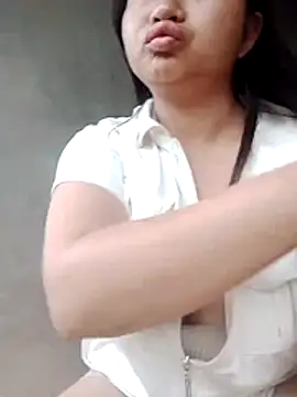 Snapshot of girl-babi chatting on July 5, 11:34 pm girl-babi online show from July 5, 11:34 pm