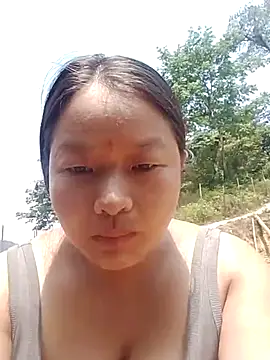 Snapshot of girl-babi chatting on July 14, 5:56 am girl-babi online show from July 14, 5:56 am
